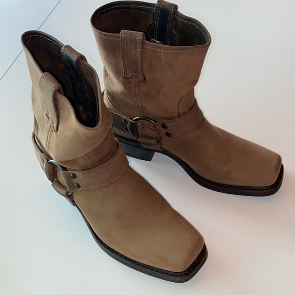 FRYE 8R Harness Boots sz 7 Very Good Used Condition - Picture 1 of 11